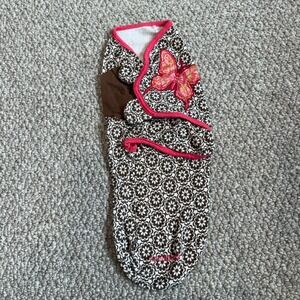 SwaddleMe Infant Swaddle Wrap Brown Floral Pink Butterfly Applique Small Medium